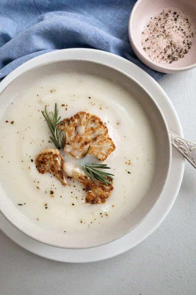 Super quick creamy cauliflower and potato soup with leek and fresh herbs