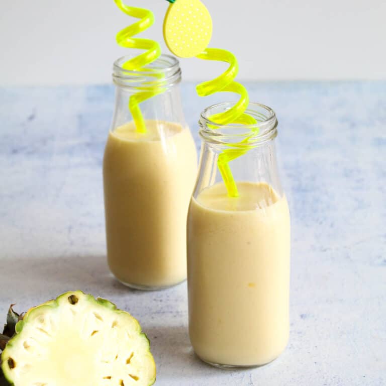 Tropical Mango Pineapple Smoothie Recipe